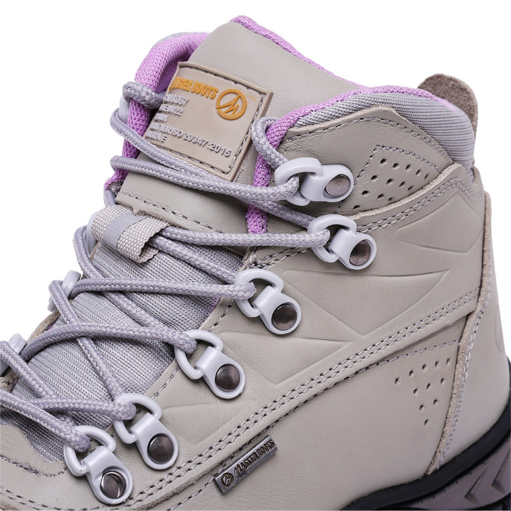 coturno feminino, bota feminina couro, coturno master boots, coturno conforto, bota de trabalho feminina, coturno com palmilha em gel, coturno segurança, coturno dia a dia, coturno antiderrapante, coturno resistente couro